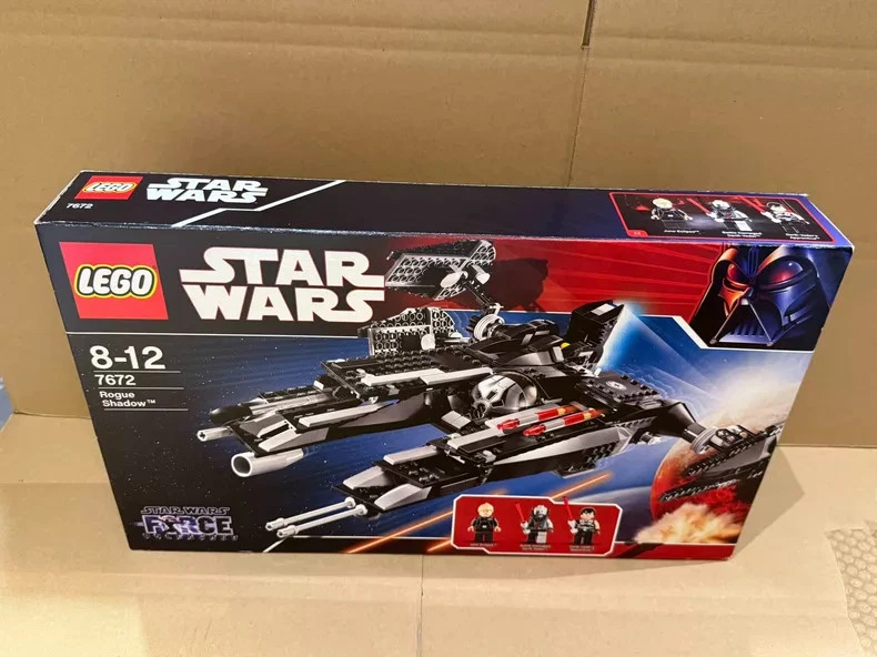 LEGO Star Wars The Force Unleashed Rogue Shadow 7672